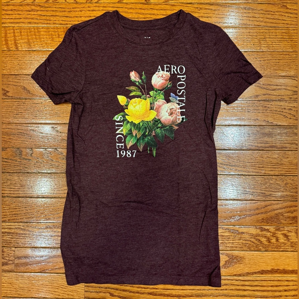 Aeropostale shirt like new